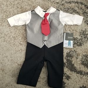 New 0-3 month one piece suit